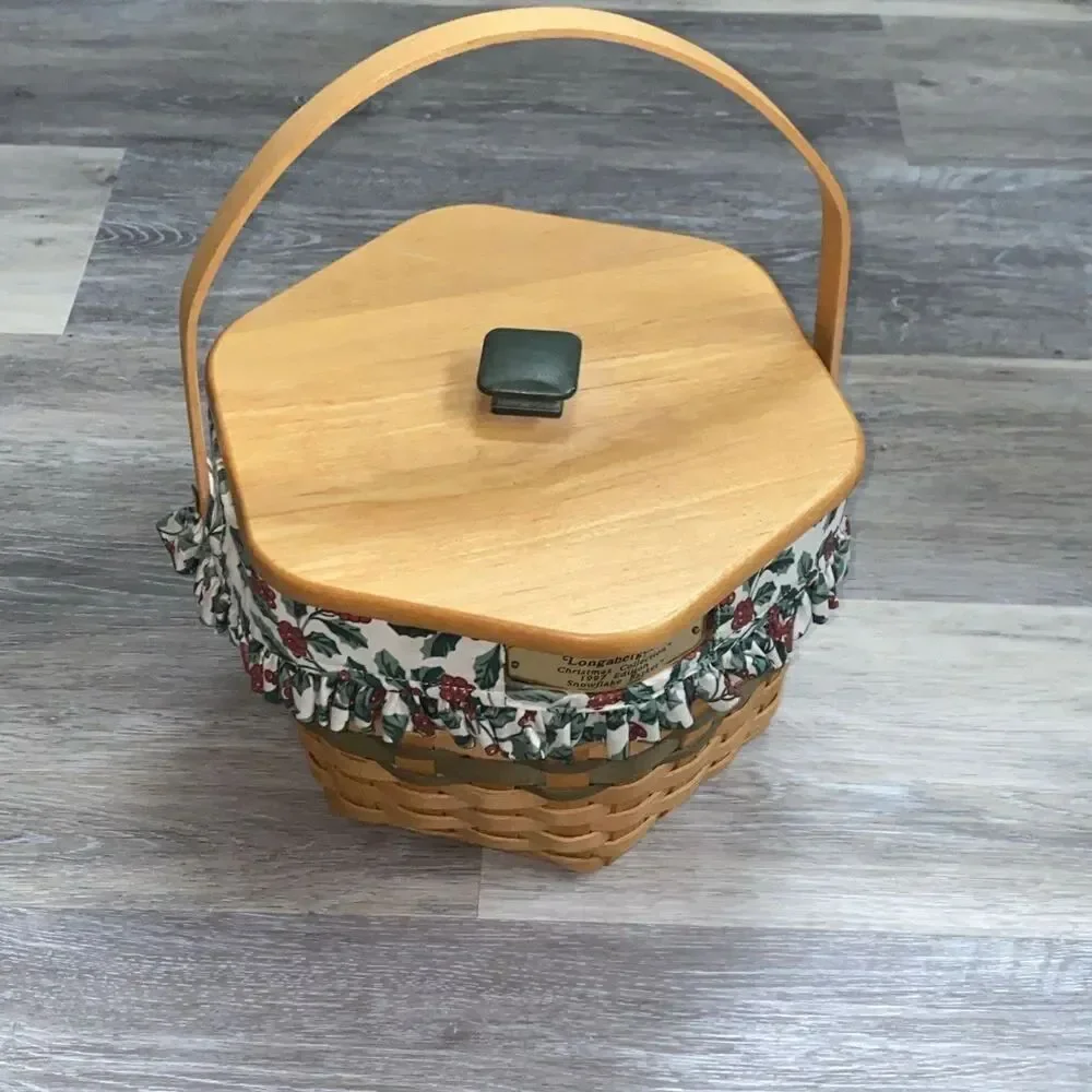 Longaberger ® Christmas Collection™ 1997 Edition Snow flake Basket™